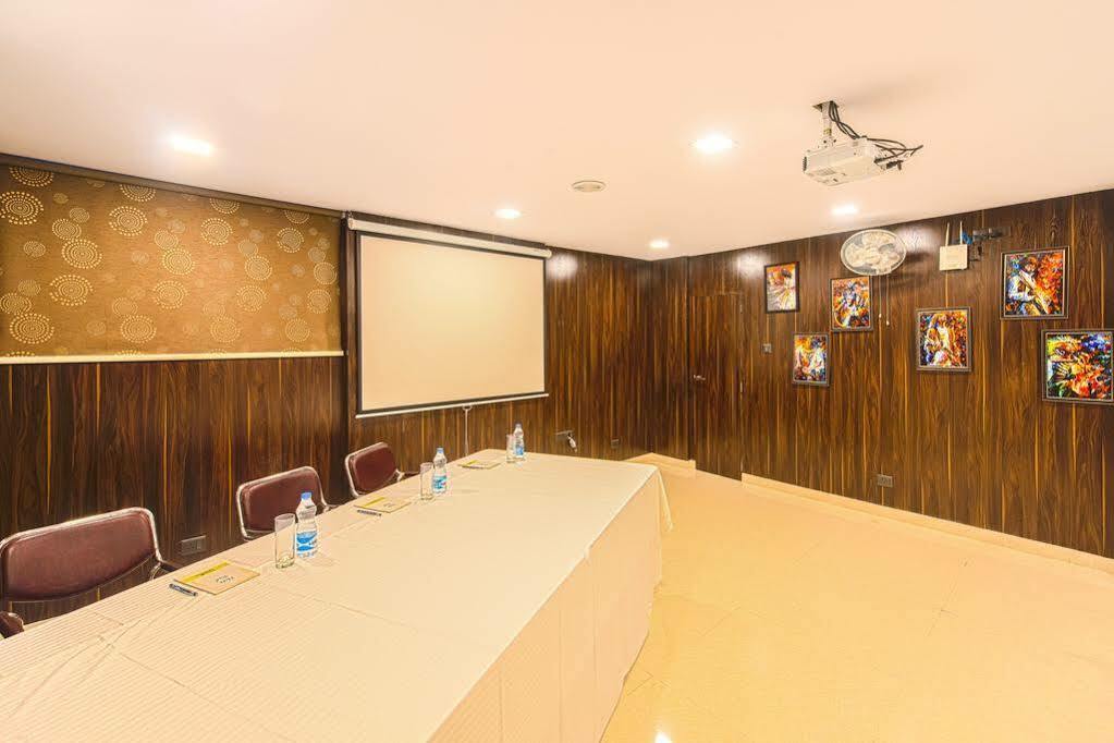 מלון כלכותה Treebo Orion Sapphire, Beck Bagan מראה חיצוני תמונה